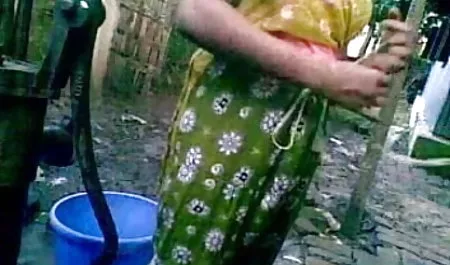 लड़की बिस्तर के कोने पर अपना यौवन सेक्सी मूवी फुल हड हिंदी मे रगड़ती है