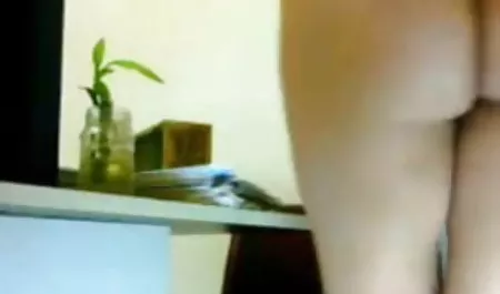 एक आदमी के साथ कोरियाई फूहड़ रसदार सेक्स मूवी एचडी में fucks