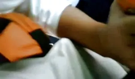 रेडियो होस्ट ने अपने सेक्सी हिन्दी मूवी फैन के साथ सेक्स किया