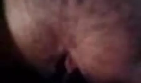 एक सपने में एक आदमी को रोल और स्तन spanks हॉलीवुड फुल सेक्स फिल्म