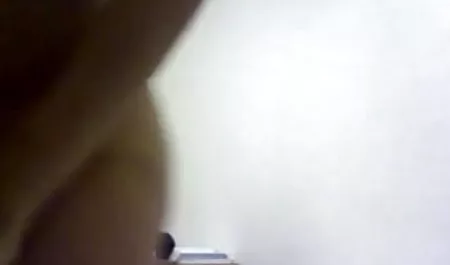 एशले फिंगर्स ने उसकी चूत में सेक्सी मूवी पिक्चर हिंदी में ऊँगली डाली