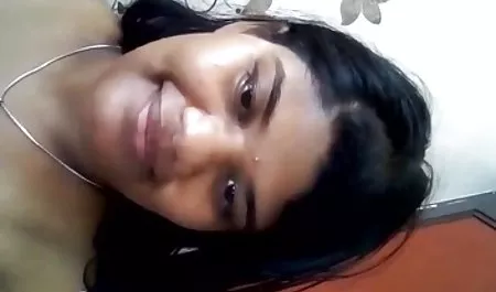 सड़क पर दो सेक्सी मूवी इंडियन मूवी वेश्याएं