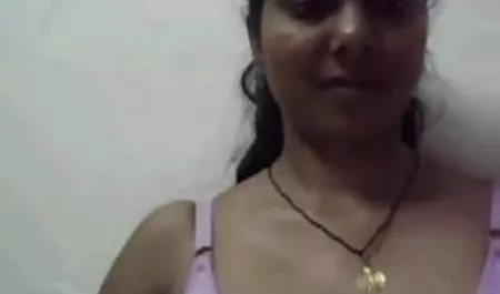 शॉवर में हिंदी मूवी फुल सेक्सी मूवी लिली लेबे के खुलासे