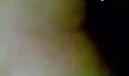 दो बस्टी गर्लफ्रेंड और दो मैकेनिक हिंदी की सेक्सी मूवी