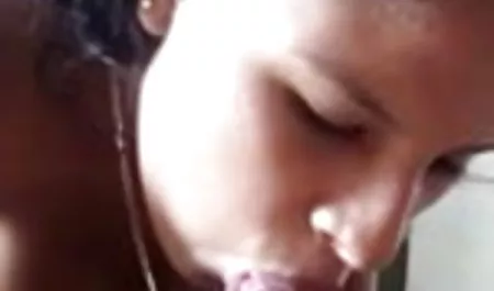 परिपक्व समलैंगिक युवा और अनुभवहीन को संतुष्ट फुल मूवी सेक्सी पिक्चर करता है