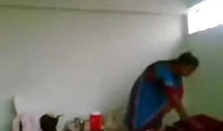 कंदरा वासना एक पूल क्लीनर फुल सेक्स हिंदी फिल्म से मिलती थी