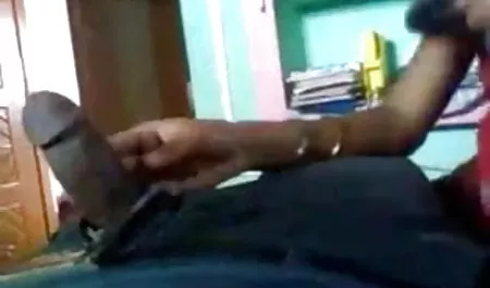 वेश्या के साथ अच्छा व्यवहार हिंदी इंग्लिश सेक्सी मूवी