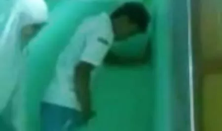 सुंदर चूसा हिंदी मूवी फुल सेक्स और दुखी हुआ