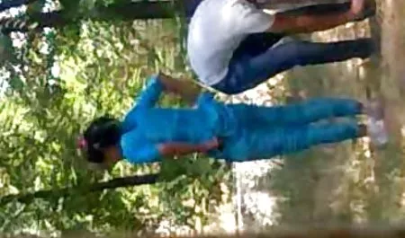 रसोई की मेज पर भावुक युगल सेक्सी मूवी बीपी वीडियो हुकअप