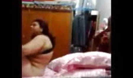 डैनिका जेम्स प्रशंसकों बॉलीवुड सेक्सी हिंदी मूवी के लिए विशेष रूप से गीला हो गया