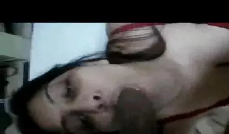 प्रेमियों की एक प्यारी जोड़ी - हिंदी फिल्म मूवी सेक्सी और कुछ नहीं!