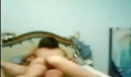 पूल में शरारती लड़की सेक्सी मूवी सेक्सी पिक्चर