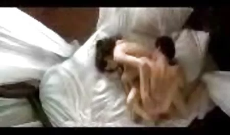 सुंदर पोर्न। बाथरूम हिंदी में फुल सेक्सी फिल्म में मौखिक और गुदा मैथुन