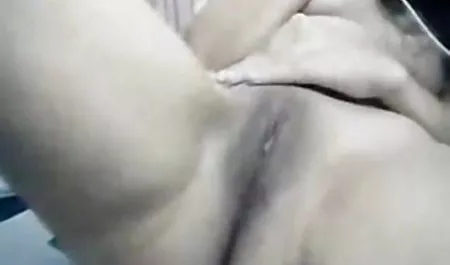 वेबकैम के सामने रूसी सुंदरता और सेक्सी मूवी पिक्चर हिंदी में उसका डिल्डो