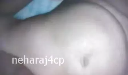 दुल्हन दूल्हे को सेक्सी हिंदी एचडी फुल मूवी मौखिक रूप से संतुष्ट करती है