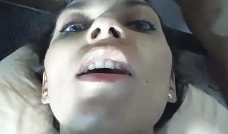 चूजों ने शराब पी और शॉवर में डांस किया हिंदी में सेक्सी मूवी