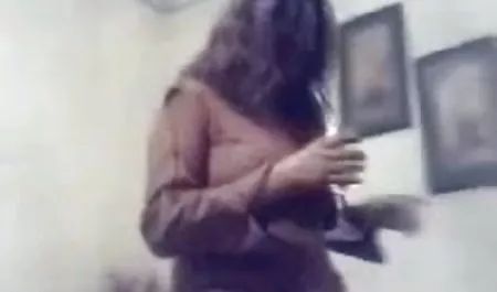 एलेक्स सेक्सी मूवी फुल सेक्सी मॅई ने कास्टिंग में कौशल दिखाया