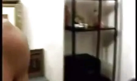 बिग titted Dava Foxx गर्लफ्रेंड और बॉयफ्रेंड के साथ मस्ती कर रही एचडी सेक्सी हिंदी मूवी है