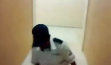 एक कार रेसिंग सेक्सी हिंदी मूवी में उत्साही के लिए डबल प्रवेश