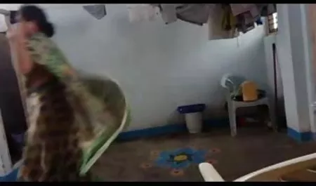 हॉट सेक्स हिंदी मूवी लैटिन लड़की को उठाया गया और तला हुआ