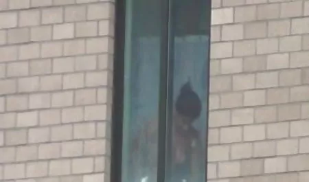 तीन हिंदी सेक्सी मूवी एचडी गर्लफ्रेंड अपने बट के साथ खेलती हैं