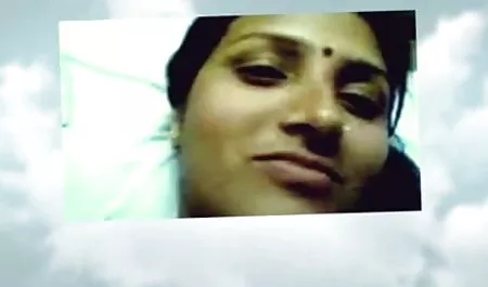 समाप्त चाची हिंदी सेक्सी मूवी सभी को blowjob देती हैं