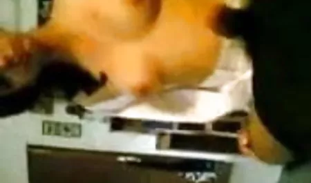 दफ्तर में सेक्सी हिंदी वीडियो एचडी मूवी तोडफ़ोड़