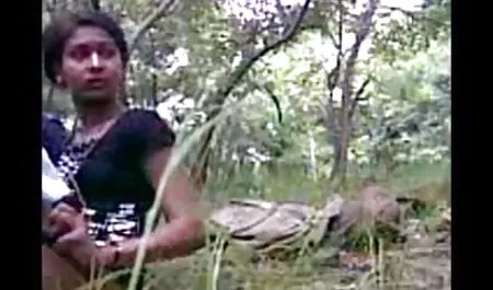 लड़कियों को विकृत हिंदी मूवी पिक्चर सेक्सी किया जाता है क्योंकि वे कर सकते हैं