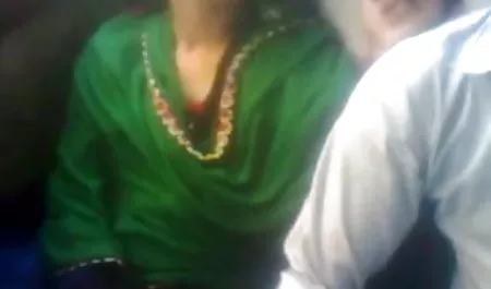 सेक्स के लिए दीवार में एक छेद सेक्सी हिंदी मूवी वीडियो में के माध्यम से सेक्स