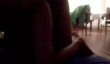 कुतिया को उसके लेगिंग को उतारने के बिना पेशाब कर सेक्सी मूवी फिल्म हिंदी में दिया गया