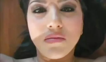 स्वर्ग सेक्सी फुल फिल्म सेक्सी में तीन समलैंगिकों