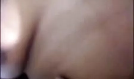 एक प्रेमिका को खुद से हिंदी सेक्सी वीडियो मूवी संबंधित करने और अपने सबसे अच्छे दोस्त के साथ बदलने की अनुमति दी