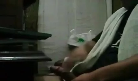 गरम चूत को एक सेक्सी फुल फिल्म सेक्सी मजबूत मुर्गा मिला