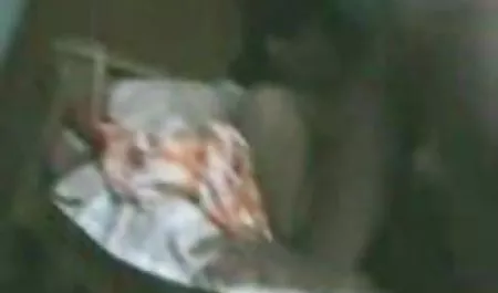 मसाज के बाद बड़े सेक्सी मूवी एचडी मूवी हॉल में गोरी कुतिया को चोदा गया