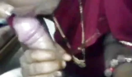 गुलाबी लेगिंग में गधा हिंदी वीडियो सेक्सी मूवी भूरे बालों वाली