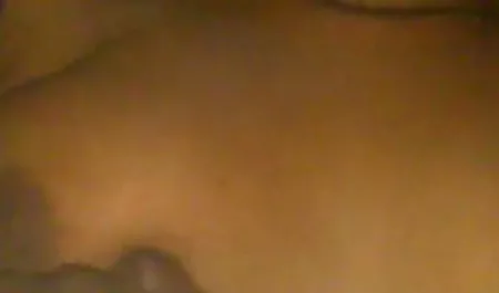 एक खूबसूरत श्यामला सेक्सी एचडी हिंदी मूवी के साथ पोर्न