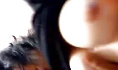 एक प्यारा सेक्सी मूवी इंडियन मूवी प्रेमी से वापस मालिश