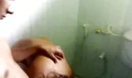 एक कुतिया कुतिया से सेक्सी मूवी पिक्चर हिंदी में गुणवत्ता blowjob