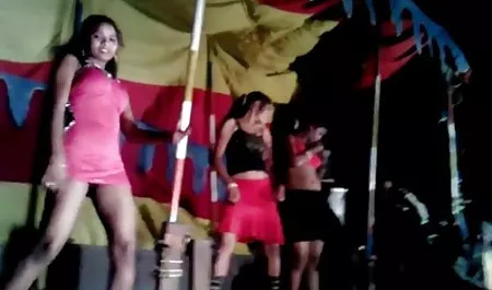 Aimee काली लड़की एचडी सेक्सी हिंदी मूवी को आराम करने के लिए स्टाफ