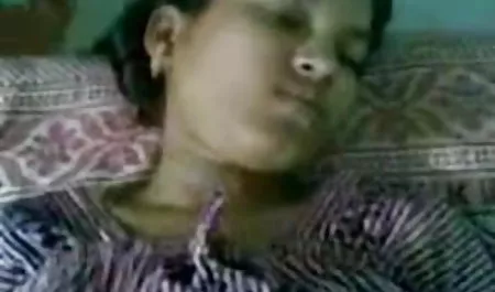 बस्टी ब्लोंड को चूसना पसंद है सेक्सी मूवी हिंदी में एचडी