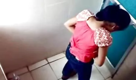 वेबकैम पर हॉट लड़की एचडी सेक्सी हिंदी मूवी