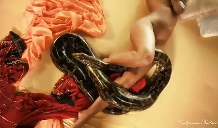 एक अजनबी सेक्सी मूवी एचडी हिंदी के साथ घर पर अप्रत्याशित गुदा सेक्स