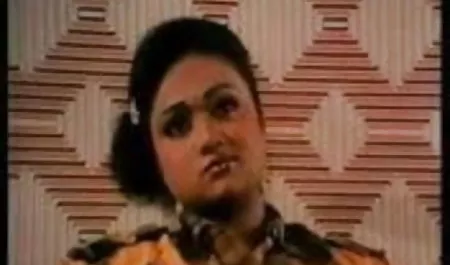 लेडी गड़बड़ हो जाती हिंदी हद सेक्सी मूवी है