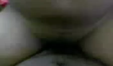 मिलि जय खुद कार्यालय सेक्सी फिल्म मूवी में में ऊँगली करता हुआ