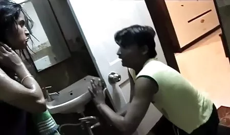 एक युवा हिंदी मूवी सेक्सी वीडियो शरारती गोरा के लिए अनुशासन