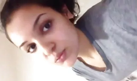 मोना किम एक स्वस्थ डिक की सेक्सी हिंदी फुल मूवी सवारी करती है