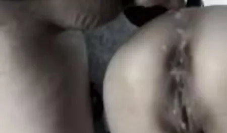 एक पेड़ के सेक्सी हिंदी मूवी फिल्म वीडियो नीचे हाई स्कूल की चुदाई में