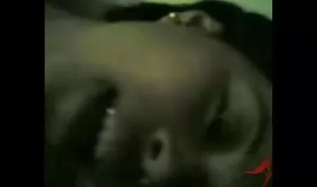 एक सुंदर भूरे बालों हिंदी सेक्सी फुल मूवी वाली मरीना विस्कोनी के साथ सेक्स