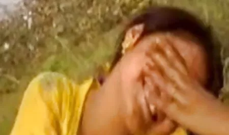 एक आदमी और एक हिंदी सेक्सी एचडी मूवी dildo के साथ सेक्स