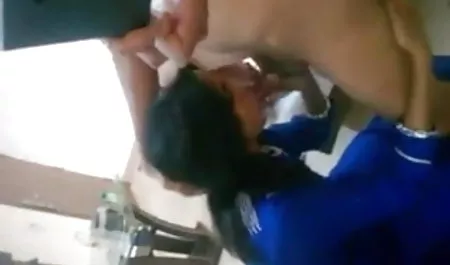 सेलेस्टे स्टार एक फूल से बॉलीवुड सेक्सी हिंदी मूवी जगाया गया है